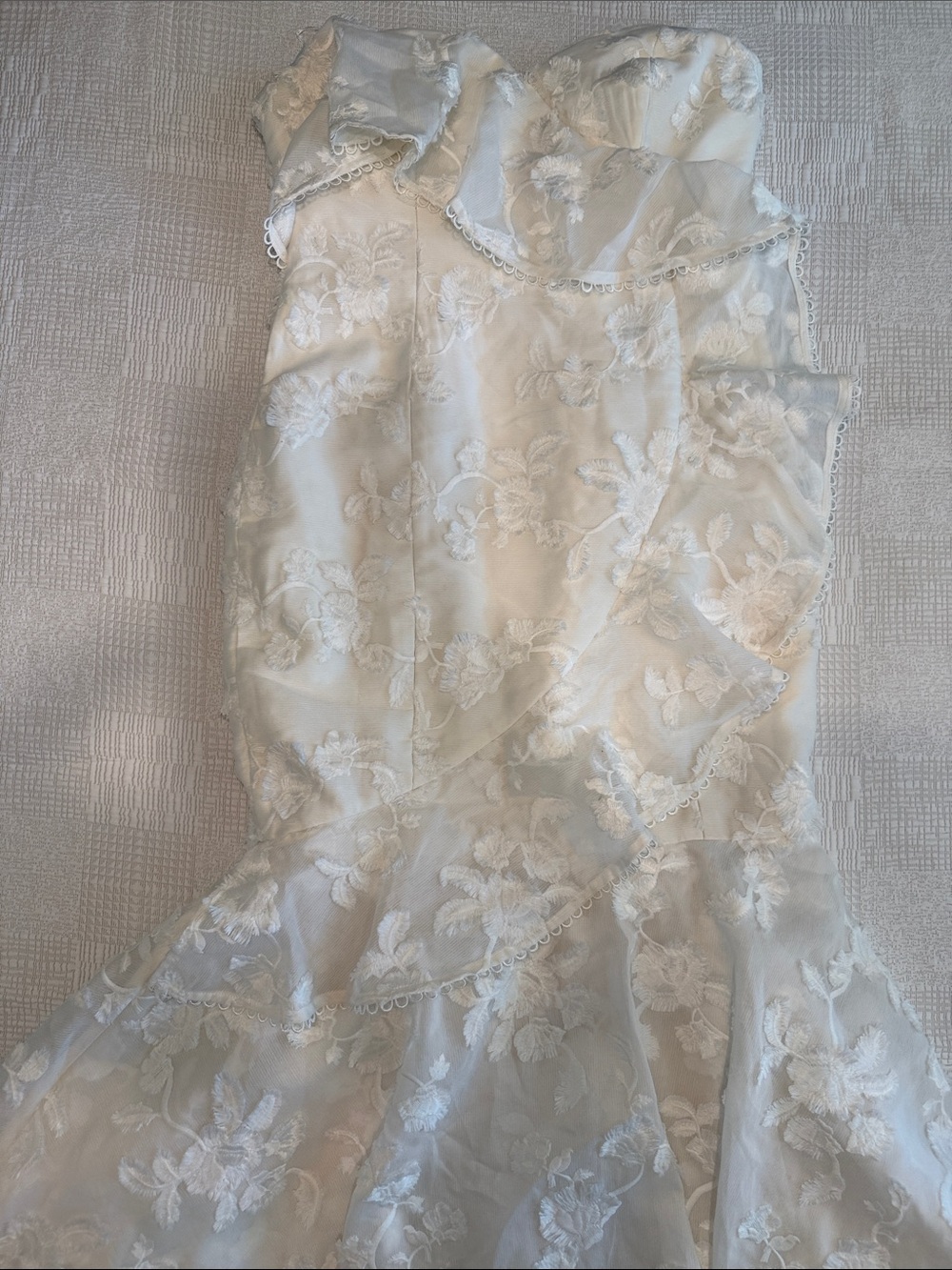 Elegant White Lace Ruffle women dress